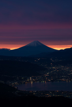 travelingcolors:  Silent Inception, Takaboshi Highlands  | Japan (by Yuga Kurita)