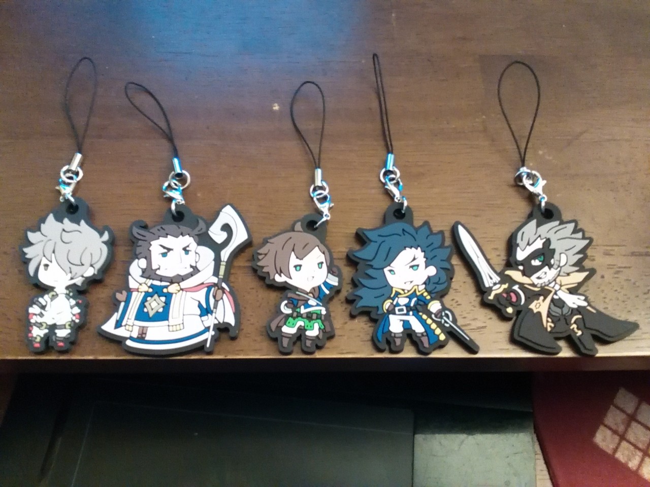xiaa:  Wah i went crazy on black fridaybravely second Edea was too expensive… so