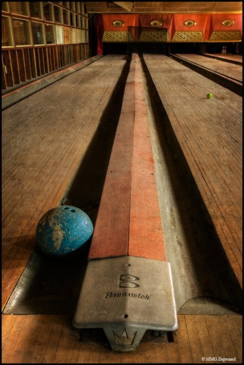 photorator:  Bowling Alley in Upstate New York