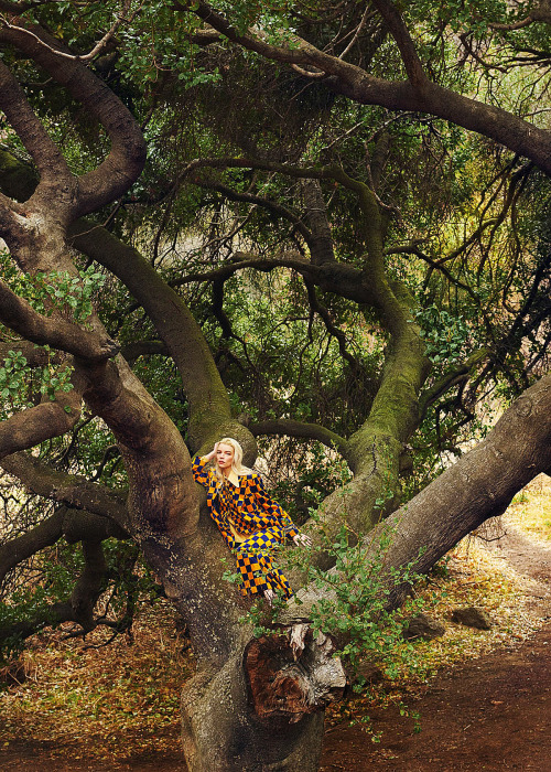 thequeensofbeauty:  ANYA TAYLOR JOY by Ryan McGinley for Vanity Fair, April 2021.