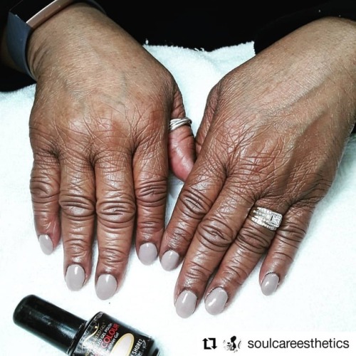 #Repost @soulcareesthetics AFTER • • • • • • After 2 weeks, these Shellac Nails were ready for a fre