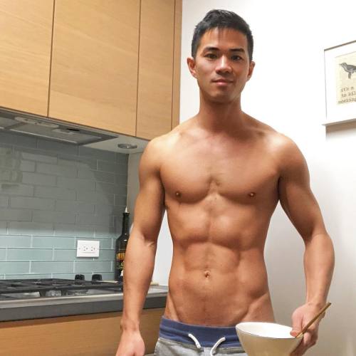 thehottestmenaround: Briwww.instagram.com/brinycbri/