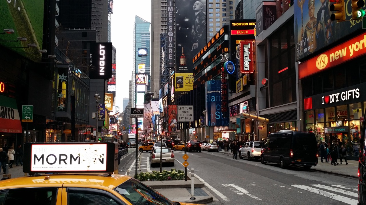 mymanhattanexperience:  Heading south on Broadway towards Times Square