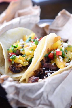 guardians-of-the-food:  Carnitas Tacos with