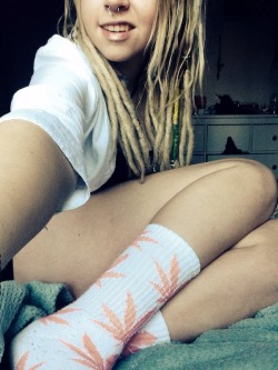 4cidinwonderland:  Weed socks are awesome