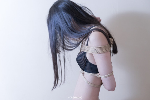 ROPE MAGiC: via “element", featuring Anju, photograph and ropework by Reiji Suzuki, May 2017