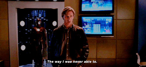 legendsofdc:how do I stop somebody who can slip through my fingers?