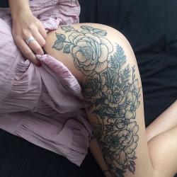 awesometattooworld:  Tattoo Zone: wh-orgasmic: