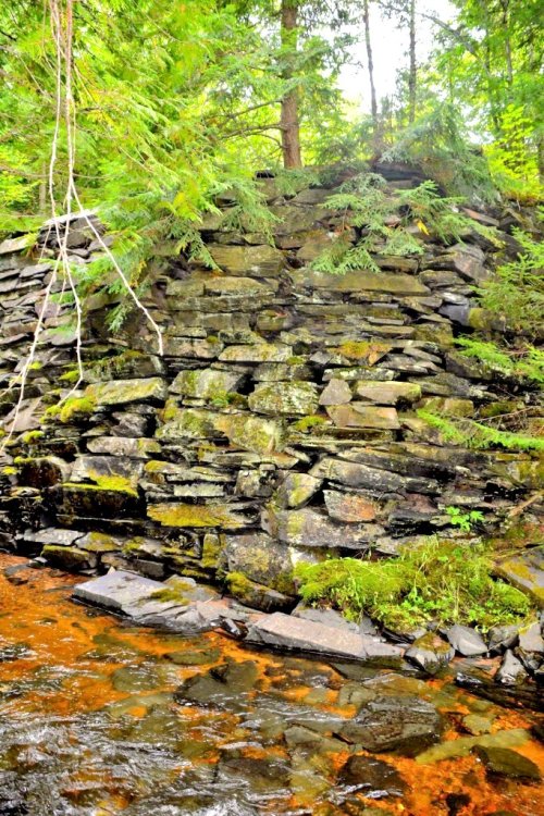 northcountryliving: Hiking with friends at the Arvon slate quarries #PureMichigan #Baraga_County #ge