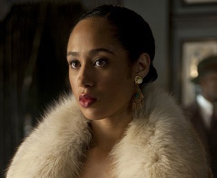 I love Boardwalk Empire and the girl that plays Daughter is so damn fine.