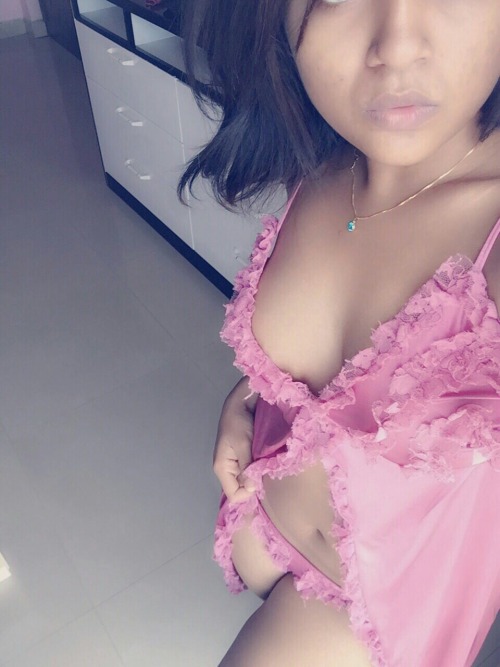 kaeingeynu: We have her 50 videos. Dm. Give me video nsama ga