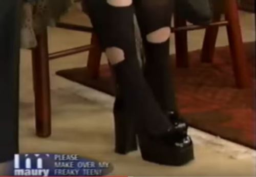 himefashion:90′s punk/goth looks from various t.v reality shows