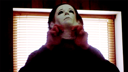 classichorrorblog:    Halloween 4: The Return of Michael MyersDirected by Dwight
