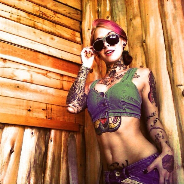 Hot Girls Inked
