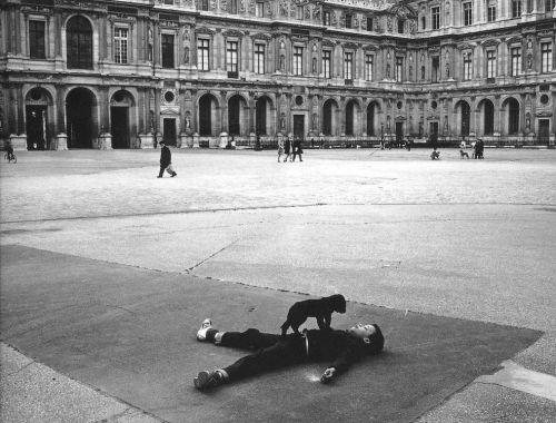 staypulp:  “I don’t photograph life as it is, but life as I would like it to be.”   Robert Doisneau