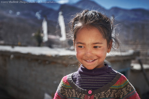 Nepali girl photo by Vladimir Zhoga