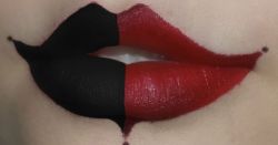 cafeinevitable:  Harlequin Lips 