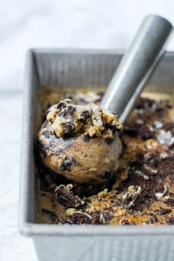 fullcravings: Cookies and Cream Coffee Gelato I’m down with all of it except the coffee part.