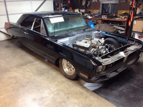 coffeeandspentbrass:  musclecarsonline:  ‘71 Dodge Dart 451 Stroker, close to completion…   Nice