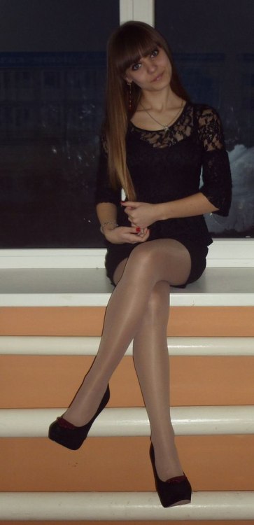 Tights and Pantyhose Fashion InspirationHelp Support the page donate at paypal.me/TightsGalore