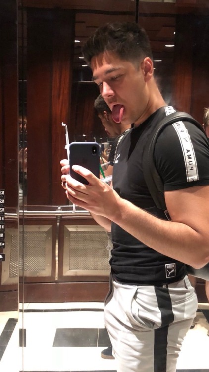 ehuro:  🍑😛