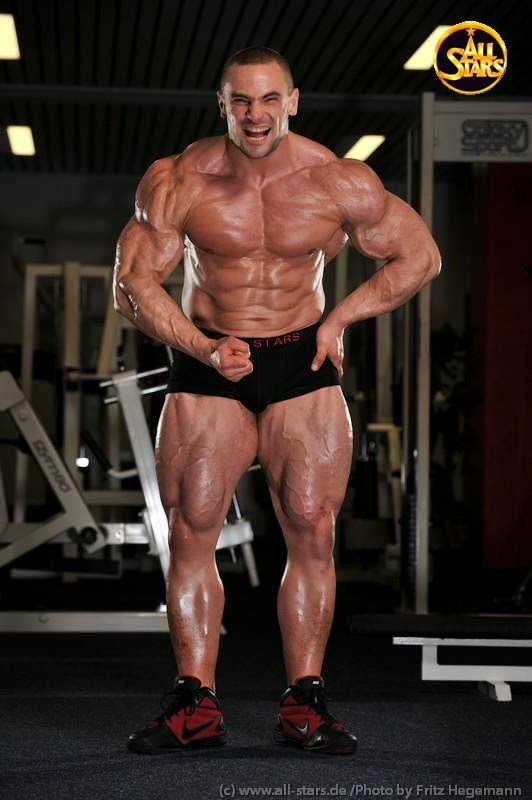 muscleaddict:  HOT! Czech Muscle Beast: TOMAS KASPAR   Need More Muscle Men? - Click