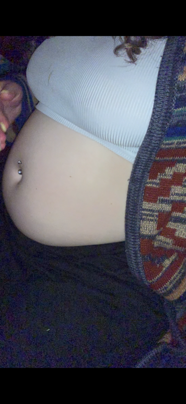 :My belly bulge and growing boobies 🥰 🍄 💓