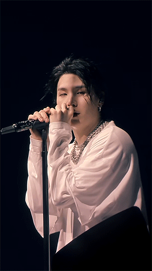 Im Sorry Sir, To Be This Handsome Should Be Illegal[256 Days Before Yoongi Is Back]
