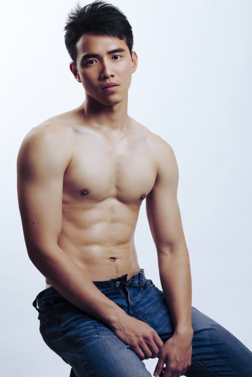 xiaohaogayphotosblog:  xiaohaogayphotosblog       帥模特    