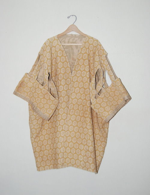 catherinelauigan: FUSTIC FLOWR POWR KIMONO - CONESHAPETOP.COM