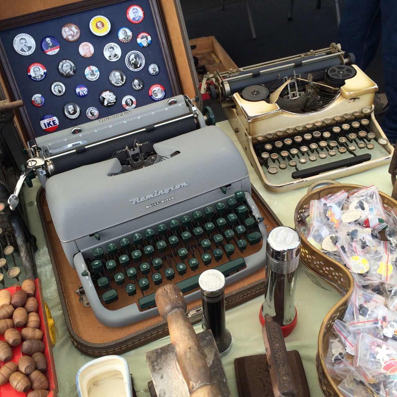 gltrbug:  antique jewels 