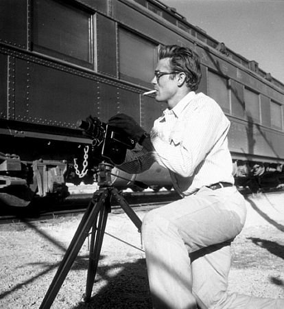 jimmylives:  James Dean as captured by Sid Avery, 1955. 