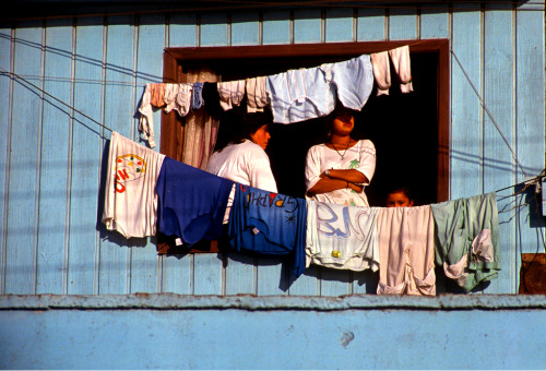onlyoldphotography:Marcelo Montecino: Cartagena, Chile, 1990