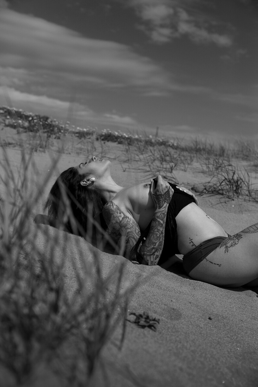 silviofabbri:  @alerosebunny &amp; the sea