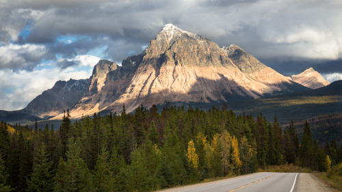 breathtakingdestinations:Mount Fitzwilliam - Canada (by Laurent Gass Photographie) 