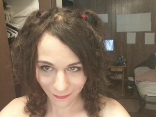 sissytif:  Hi loves! How are all of you today? XOXO   just fine swrrt heart.  SWAK to you to.