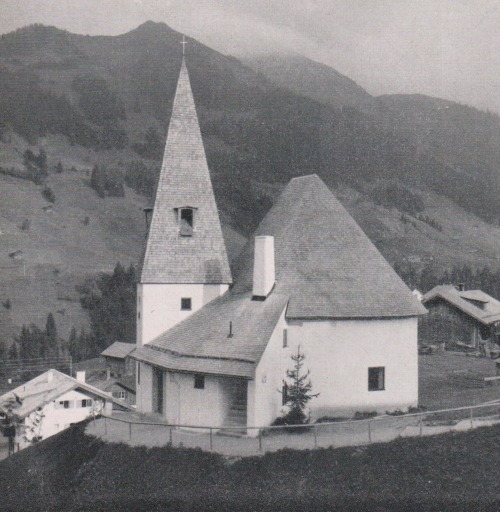 architectureofdoom: Kreuzkirche Hirschegg, Kleinwalsertal, Gustav Gsaenger, 1952-53. From Baumeister, January 1955