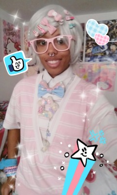 mahouprince:  princessvonsweets:  Goin’ out with the fam!   this look is so on point and you are so cute I can’t handle it oh my gosssssh ;w;