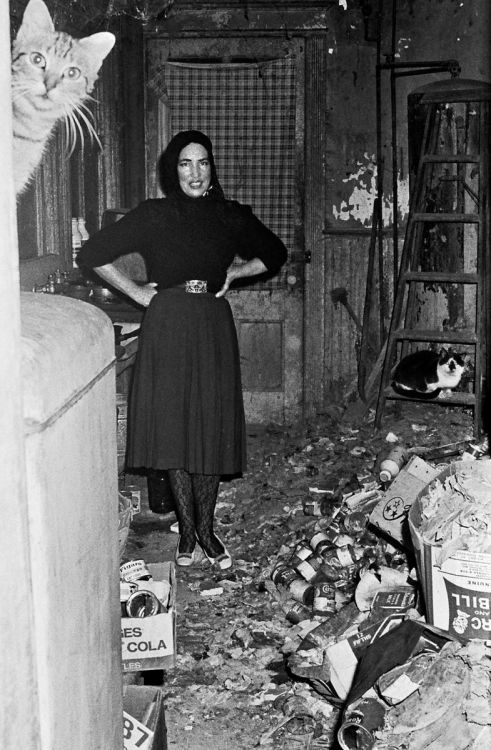 Little Edie Beale at Grey Gardens in 1972. Photograph by Tom Wargacki. Via.