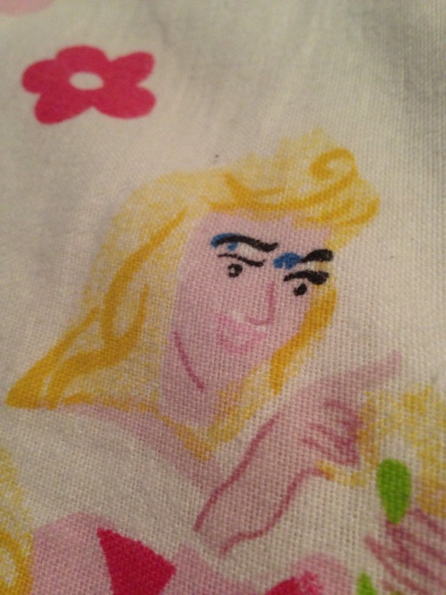 0hmylaurie:  Send help 