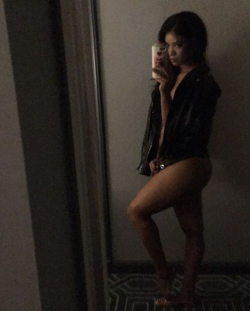 jaycooleyy:  Mila J