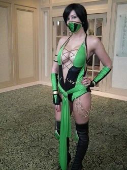 cosplay-and-costumes:  Jade