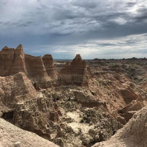 @badlandsnationalpark so #wild #rough #beautiful @southdakota www.instagram.com/p/B0L5yA6Bj2