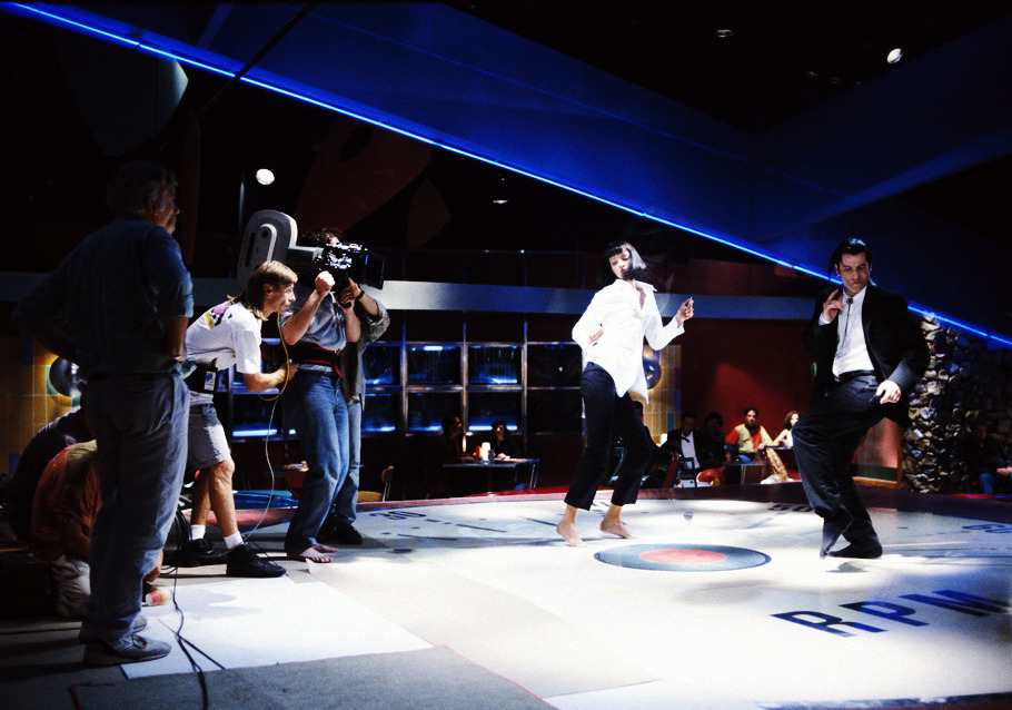 lesbeehive:  Les Beehive – Quentin Tarantino with the cast of Pulp Fiction (1994)