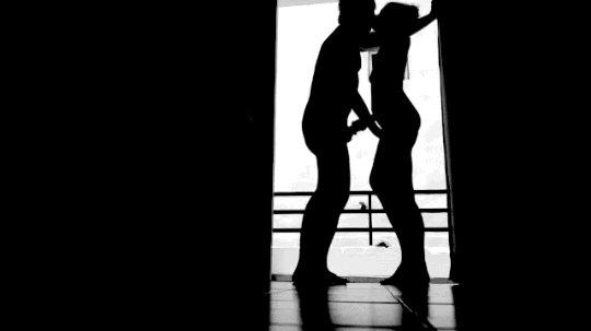 ”This video is so hot and so well done – I wanted to share it with you!”[try