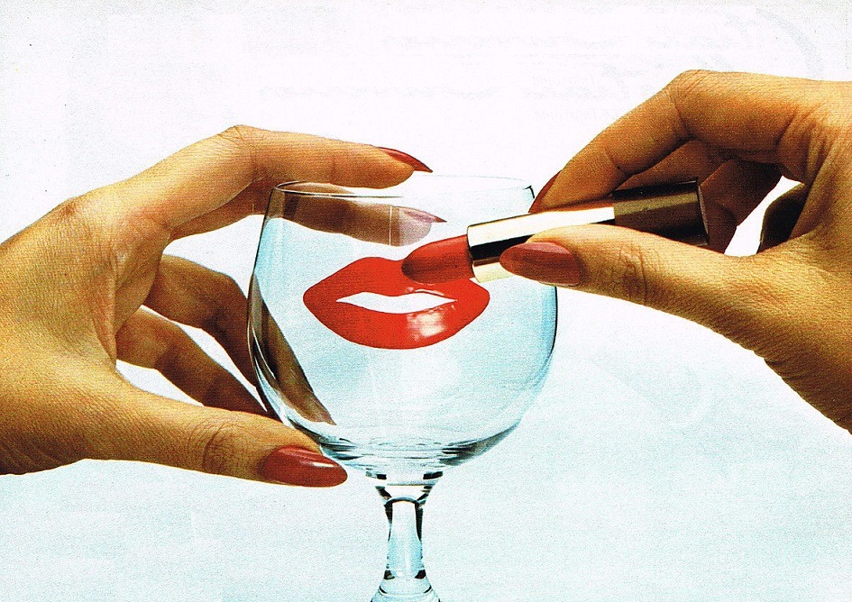 goldenbuttonsnpearls:  Detail from vintage Ad, my scan. 