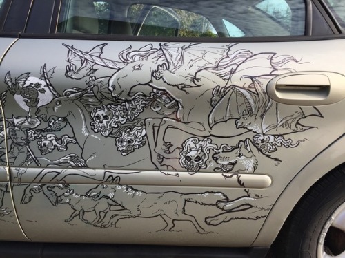 roachpatrol:  my car is all tricked out for adult photos
