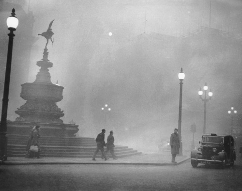 jsnspr:London Smog: The Great Smog of ‘52: The Great Smog of ‘52 or Big Smoke was a severe air