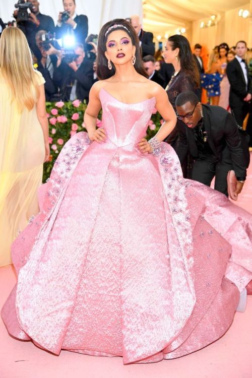 Deepika Padukone Looks Irresistibly Sexy At 2019 Met Gala Celebrating Camp: Notes on Fashion in New 