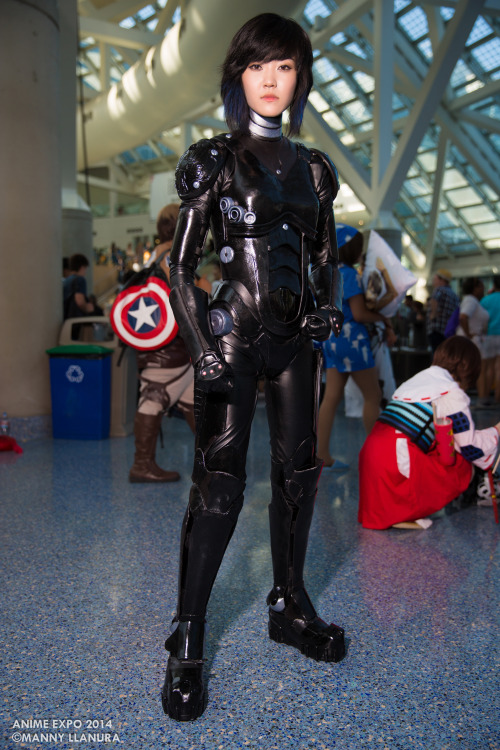 cosplayleague:  The Photo of gorecorekitty as Pacific Rim’s Mako Mori has been one of our most popular entries and we’re incredibly excited to bring you even more photos of the copilot of Gypsy Danger! Photos 1-4 by Manny LlanuraPhoto 5 by Jason You